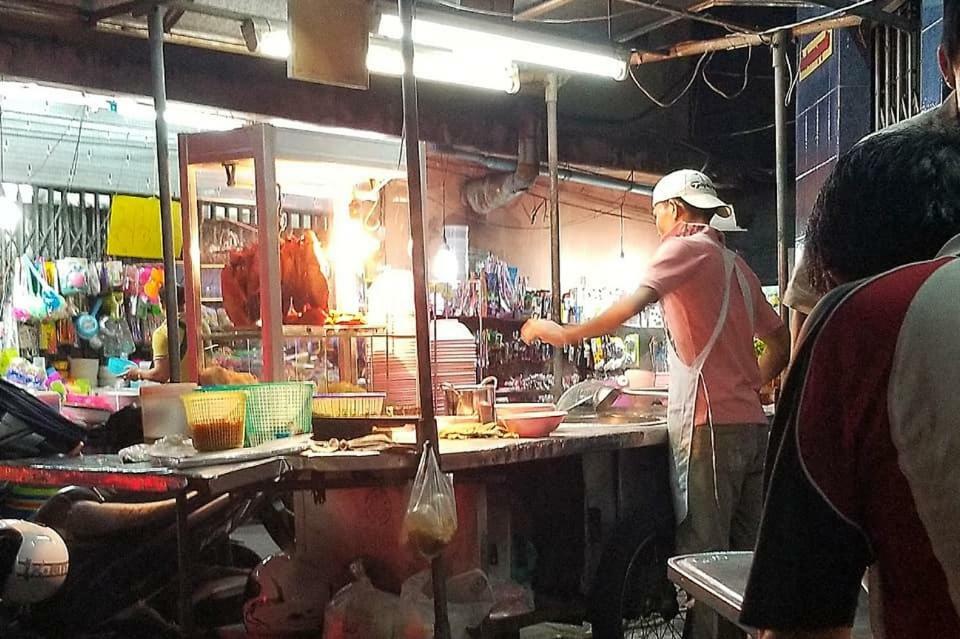 Pimthong Place Bangkok Esterno foto